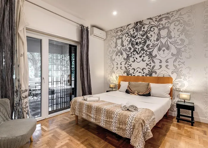Romantic Piccolomini Lux Guest House